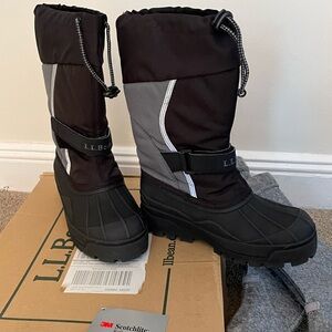 LL Bean Kids Size 3 Winter Boots Graphite Like New Extra Inserts Reflective